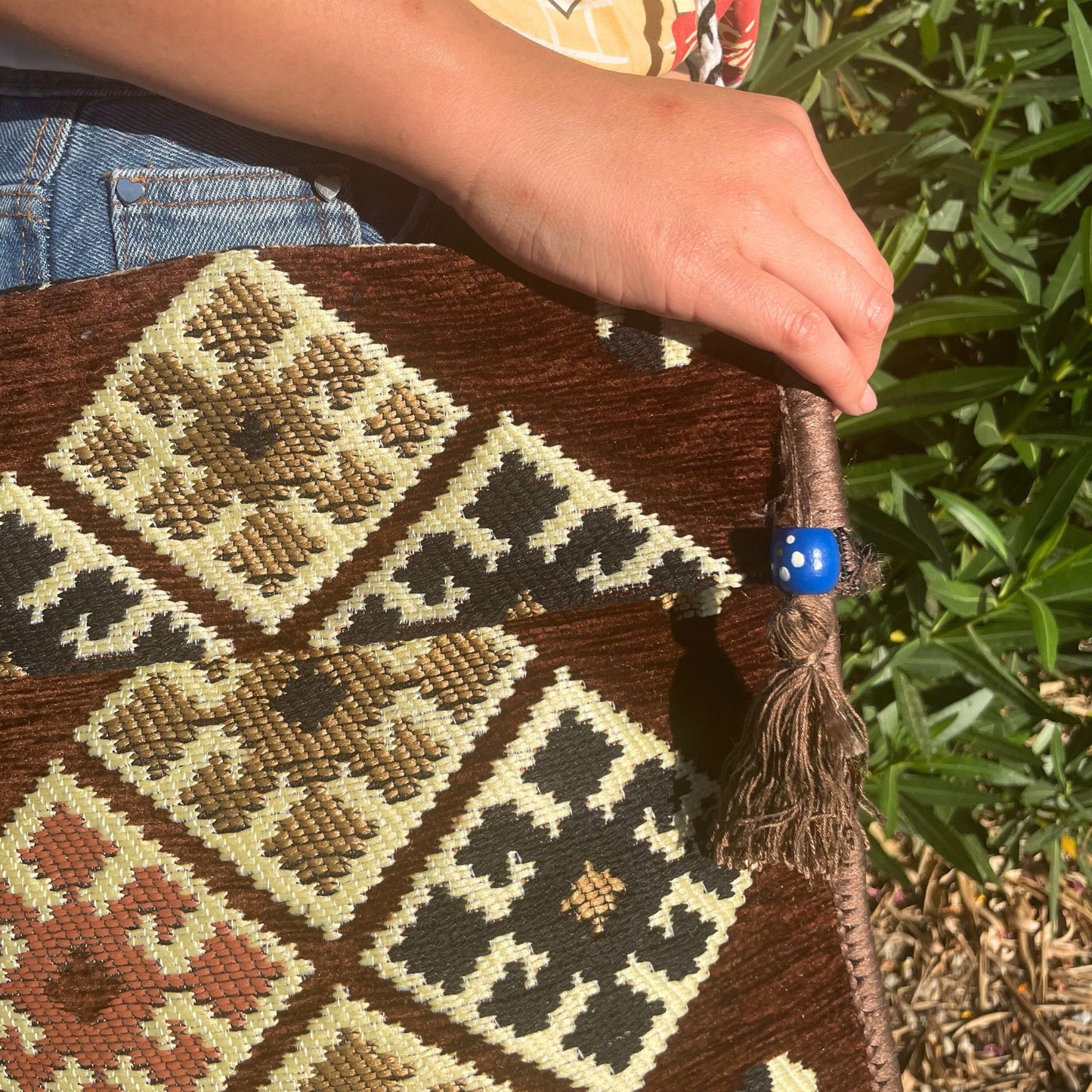 | Bolso bandolera de festival Kilim de chocolate